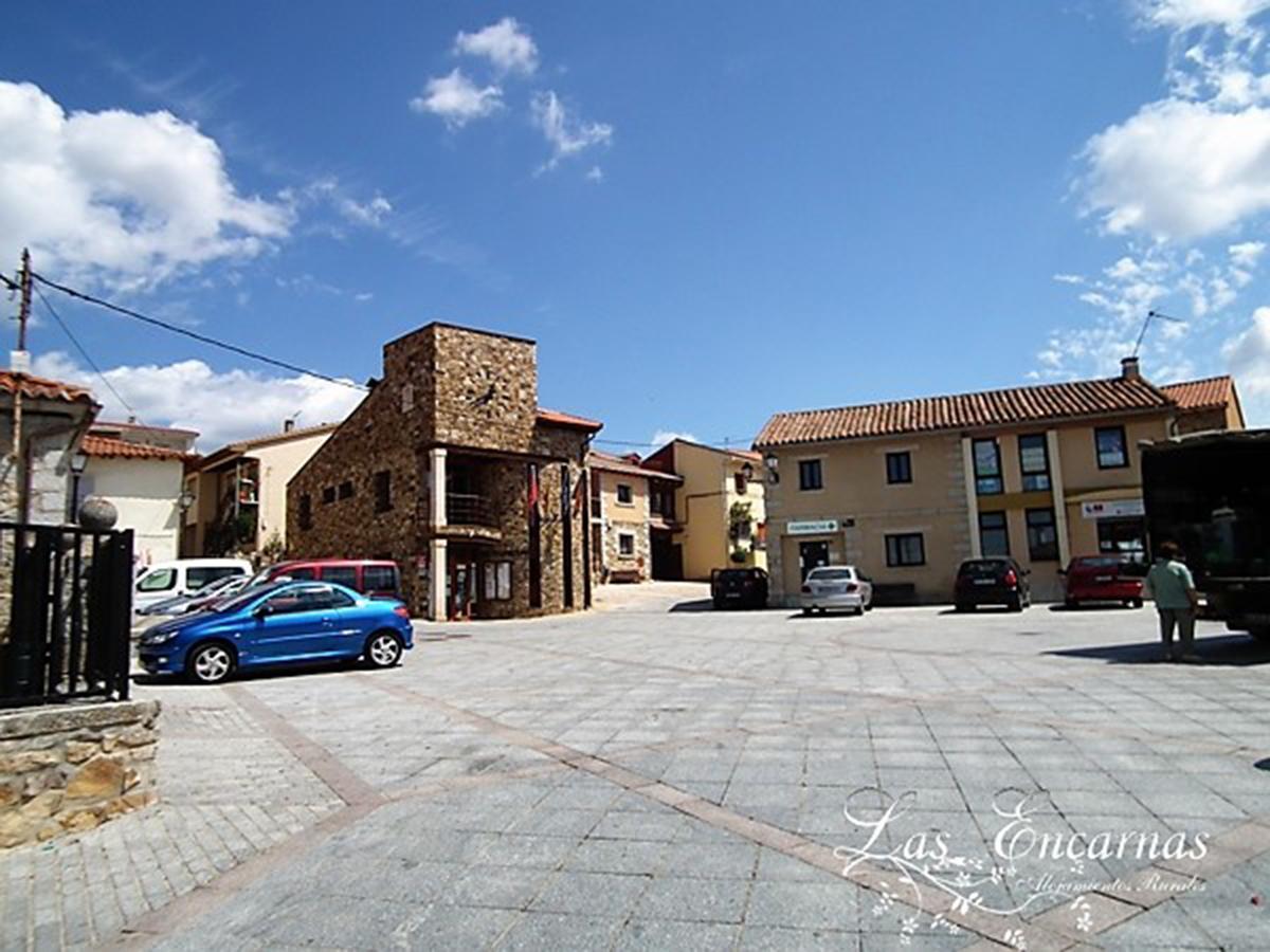 Las Encarnas Braojos de la Sierra Esterno foto